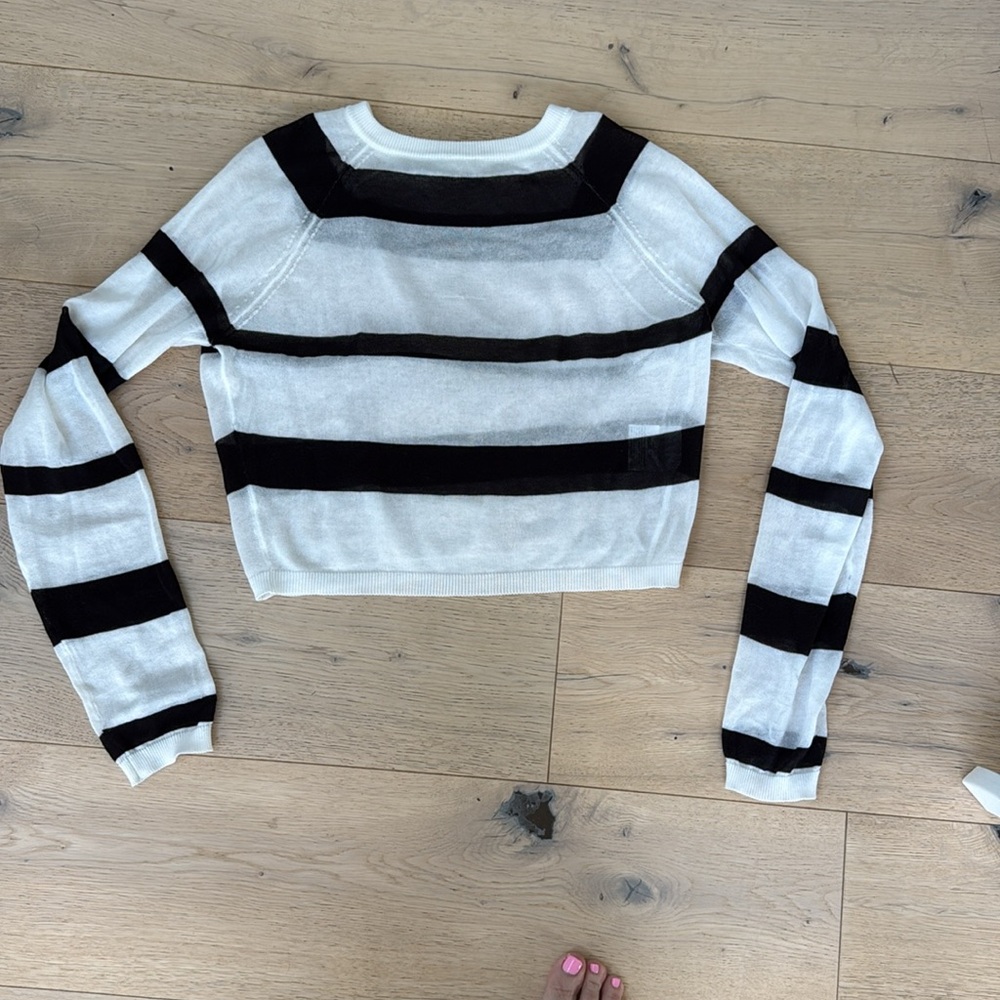 MEIMEJ Navy and White Sweater